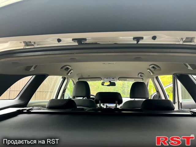 Белый Хендай i30, объемом двигателя 1.6 л и пробегом 223 тыс. км за 8600 $, фото 8 на Automoto.ua