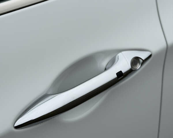 Білий Хендай i30, об'ємом двигуна 1.6 л та пробігом 217 тис. км за 10900 $, фото 9 на Automoto.ua