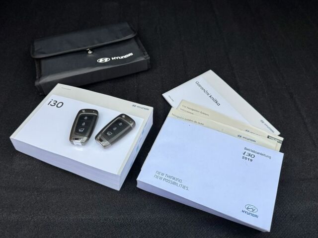 Белый Хендай i30, объемом двигателя 1.4 л и пробегом 53 тыс. км за 16000 $, фото 7 на Automoto.ua