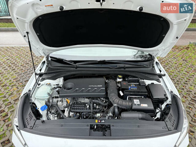 Белый Хендай i30, объемом двигателя 0 л и пробегом 53 тыс. км за 16000 $, фото 37 на Automoto.ua