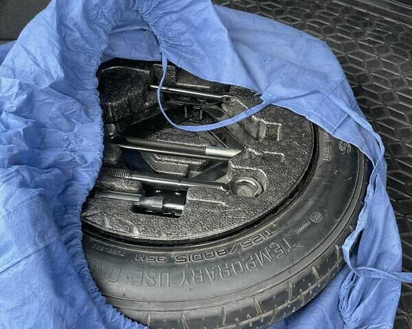 Белый Хендай i30, объемом двигателя 1.5 л и пробегом 78 тыс. км за 14500 $, фото 9 на Automoto.ua