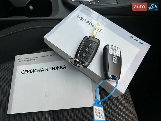 Белый Хендай i30, объемом двигателя 1.5 л и пробегом 129 тыс. км за 12350 $, фото 53 на Automoto.ua