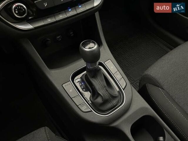 Белый Хендай i30, объемом двигателя 1.5 л и пробегом 61 тыс. км за 17384 $, фото 23 на Automoto.ua