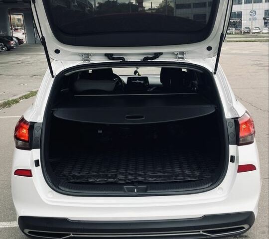 Білий Хендай i30, об'ємом двигуна 1.5 л та пробігом 43 тис. км за 19000 $, фото 6 на Automoto.ua