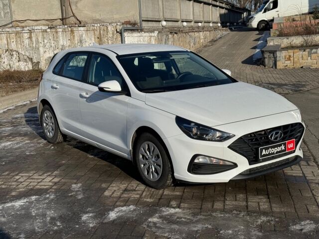 Білий Хендай i30, об'ємом двигуна 1.5 л та пробігом 160 тис. км за 14790 $, фото 2 на Automoto.ua