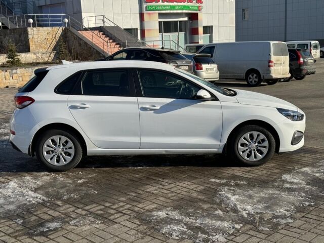 Білий Хендай i30, об'ємом двигуна 1.5 л та пробігом 160 тис. км за 14790 $, фото 10 на Automoto.ua