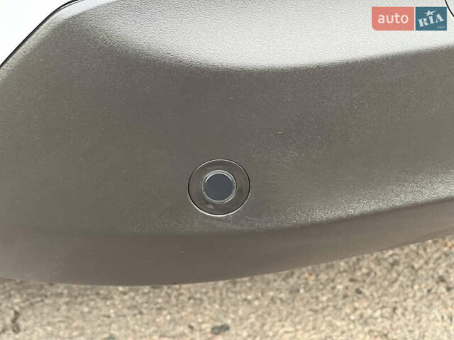 Белый Хендай i30, объемом двигателя 1.5 л и пробегом 129 тыс. км за 12350 $, фото 14 на Automoto.ua