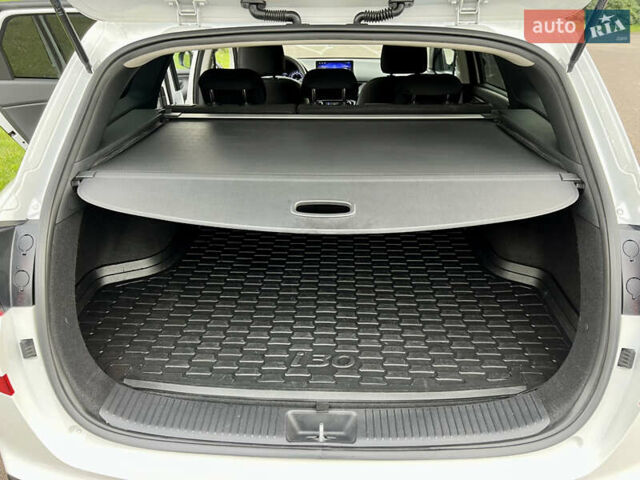 Белый Хендай i30, объемом двигателя 1.5 л и пробегом 129 тыс. км за 12350 $, фото 49 на Automoto.ua