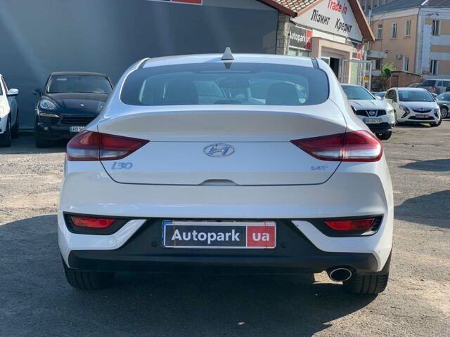 Белый Хендай i30, объемом двигателя 1.4 л и пробегом 90 тыс. км за 14990 $, фото 23 на Automoto.ua
