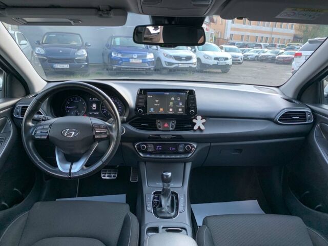 Белый Хендай i30, объемом двигателя 1.4 л и пробегом 90 тыс. км за 14990 $, фото 19 на Automoto.ua