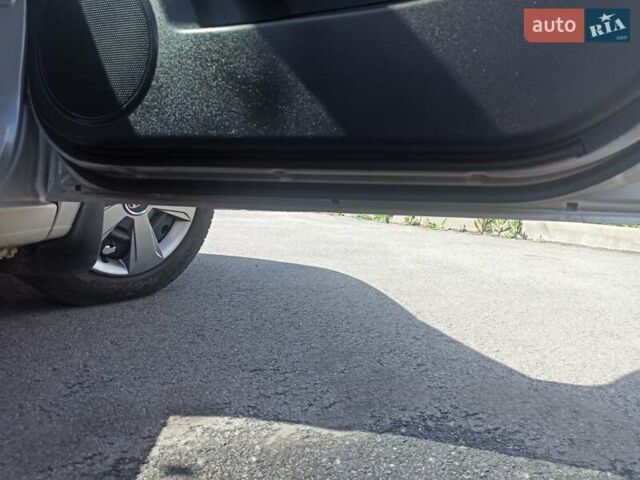 Бежевый Хендай i30, объемом двигателя 1.4 л и пробегом 195 тыс. км за 5700 $, фото 12 на Automoto.ua