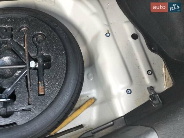 Бежевий Хендай i30, об'ємом двигуна 1.59 л та пробігом 155 тис. км за 6100 $, фото 19 на Automoto.ua