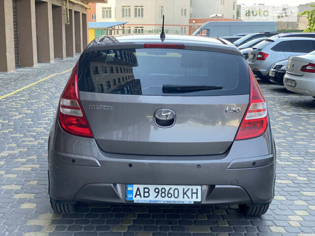 Бежевый Хендай i30, объемом двигателя 1.6 л и пробегом 146 тыс. км за 8999 $, фото 4 на Automoto.ua