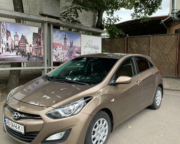 Бежевый Хендай i30, объемом двигателя 1.6 л и пробегом 118 тыс. км за 11000 $, фото 1 на Automoto.ua