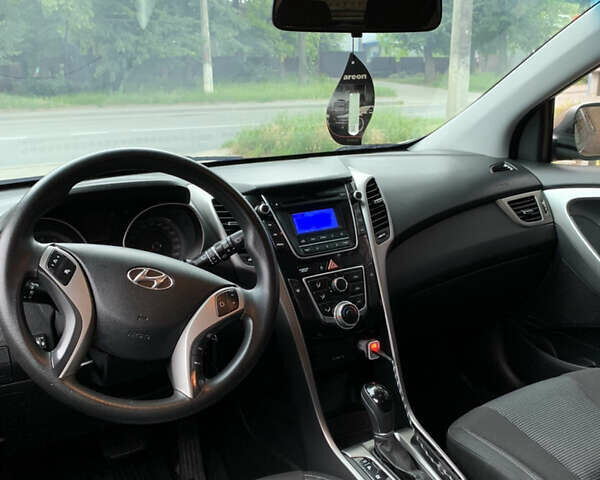 Бежевый Хендай i30, объемом двигателя 1.6 л и пробегом 118 тыс. км за 11000 $, фото 26 на Automoto.ua