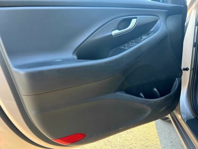 Бежевый Хендай i30, объемом двигателя 1.6 л и пробегом 88 тыс. км за 17500 $, фото 7 на Automoto.ua