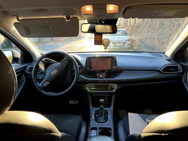 Бежевый Хендай i30, объемом двигателя 1.6 л и пробегом 88 тыс. км за 17500 $, фото 3 на Automoto.ua