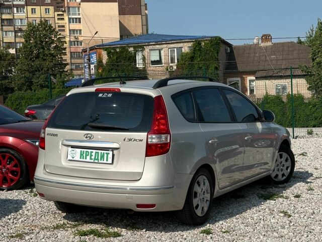 Бежевый Хендай i30, объемом двигателя 1.6 л и пробегом 214 тыс. км за 6100 $, фото 2 на Automoto.ua