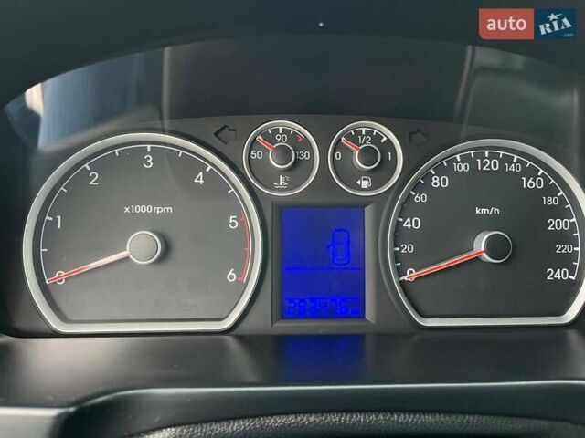 Бежевый Хендай i30, объемом двигателя 1.59 л и пробегом 283 тыс. км за 7400 $, фото 18 на Automoto.ua