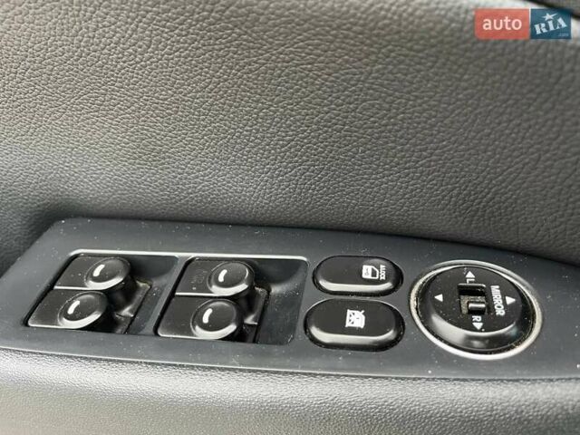 Бежевый Хендай i30, объемом двигателя 1.59 л и пробегом 283 тыс. км за 7400 $, фото 17 на Automoto.ua