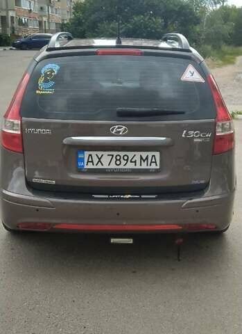 Бежевый Хендай i30, объемом двигателя 1.6 л и пробегом 242 тыс. км за 7800 $, фото 19 на Automoto.ua