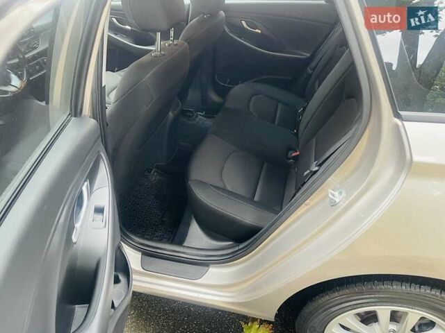 Бежевый Хендай i30, объемом двигателя 1.59 л и пробегом 118 тыс. км за 16700 $, фото 13 на Automoto.ua
