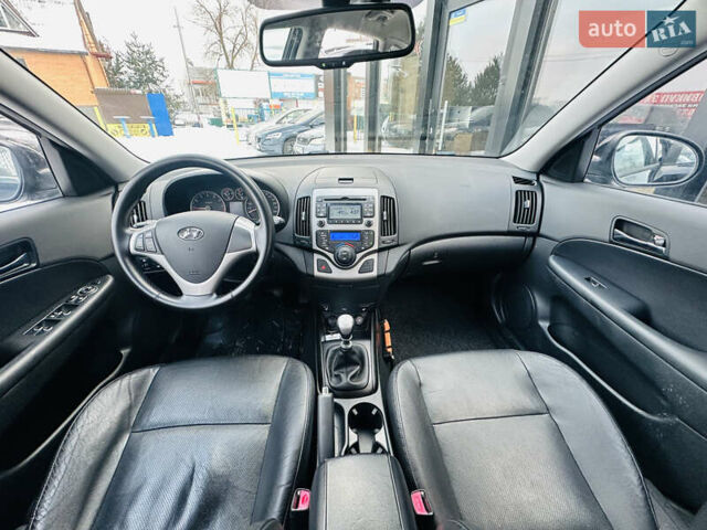 Черный Хендай i30, объемом двигателя 1.6 л и пробегом 190 тыс. км за 6799 $, фото 23 на Automoto.ua
