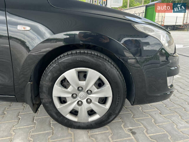 Чорний Хендай i30, об'ємом двигуна 1.6 л та пробігом 193 тис. км за 6799 $, фото 22 на Automoto.ua