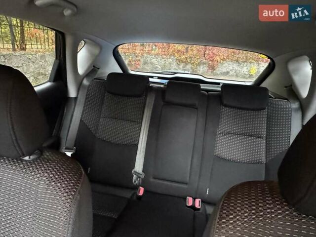 Черный Хендай i30, объемом двигателя 1.59 л и пробегом 150 тыс. км за 5950 $, фото 17 на Automoto.ua