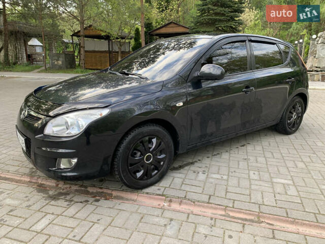 Черный Хендай i30, объемом двигателя 1.6 л и пробегом 233 тыс. км за 6099 $, фото 27 на Automoto.ua