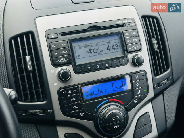 Черный Хендай i30, объемом двигателя 1.6 л и пробегом 190 тыс. км за 6799 $, фото 35 на Automoto.ua