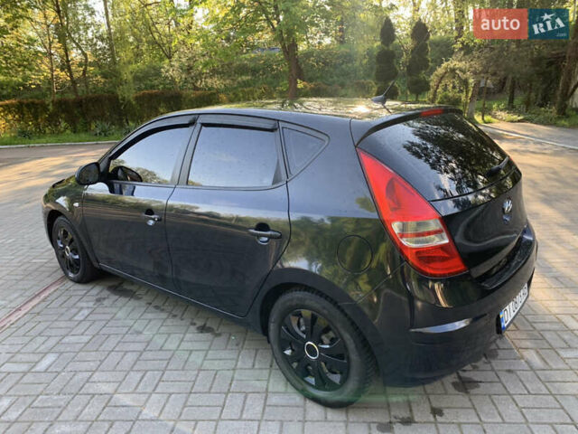 Черный Хендай i30, объемом двигателя 1.6 л и пробегом 233 тыс. км за 6099 $, фото 11 на Automoto.ua