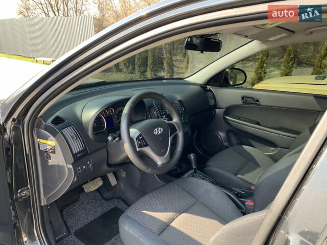 Черный Хендай i30, объемом двигателя 1.6 л и пробегом 233 тыс. км за 6099 $, фото 51 на Automoto.ua