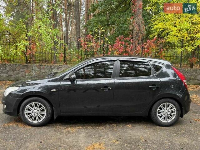 Черный Хендай i30, объемом двигателя 1.59 л и пробегом 150 тыс. км за 5950 $, фото 19 на Automoto.ua