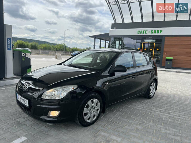 Чорний Хендай i30, об'ємом двигуна 1.6 л та пробігом 193 тис. км за 6799 $, фото 9 на Automoto.ua