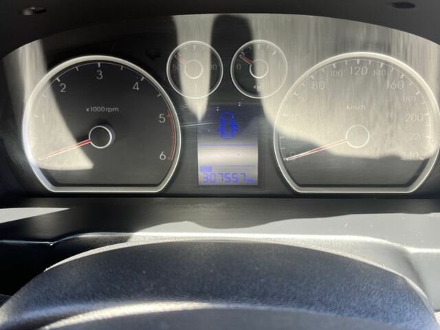 Чорний Хендай i30, об'ємом двигуна 1.6 л та пробігом 303 тис. км за 4700 $, фото 8 на Automoto.ua