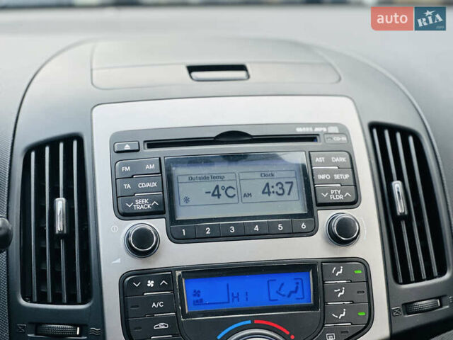 Черный Хендай i30, объемом двигателя 1.6 л и пробегом 190 тыс. км за 6799 $, фото 26 на Automoto.ua