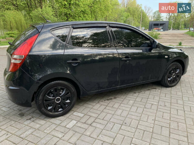 Черный Хендай i30, объемом двигателя 1.6 л и пробегом 233 тыс. км за 6099 $, фото 36 на Automoto.ua