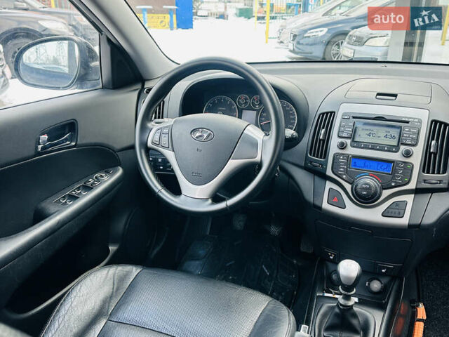 Черный Хендай i30, объемом двигателя 1.6 л и пробегом 190 тыс. км за 6799 $, фото 21 на Automoto.ua