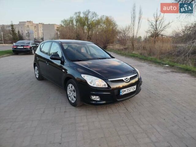 Черный Хендай i30, объемом двигателя 1.6 л и пробегом 250 тыс. км за 5500 $, фото 2 на Automoto.ua