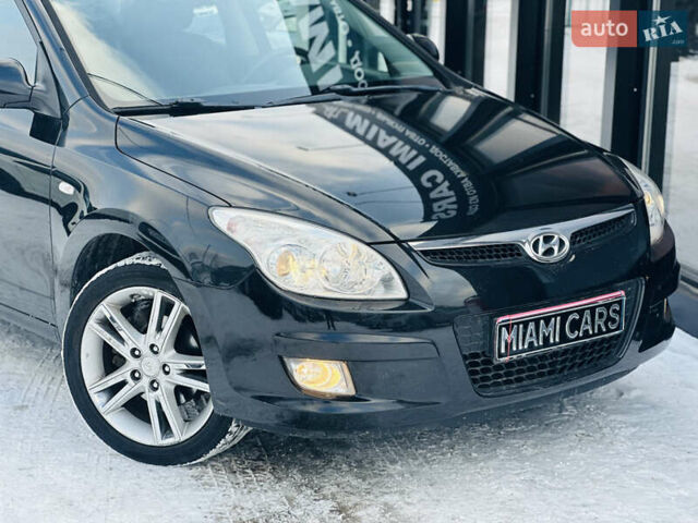 Черный Хендай i30, объемом двигателя 1.6 л и пробегом 190 тыс. км за 6799 $, фото 10 на Automoto.ua