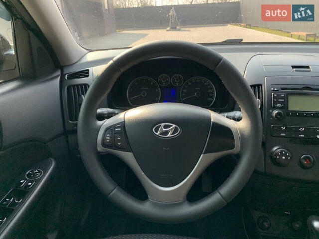 Черный Хендай i30, объемом двигателя 1.6 л и пробегом 233 тыс. км за 6099 $, фото 50 на Automoto.ua