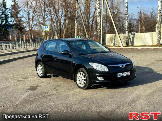 Чорний Хендай i30, об'ємом двигуна 1.6 л та пробігом 220 тис. км за 5300 $, фото 12 на Automoto.ua