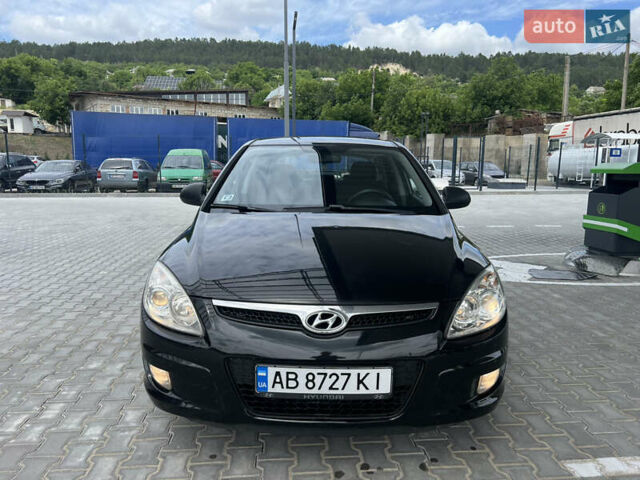 Чорний Хендай i30, об'ємом двигуна 1.6 л та пробігом 193 тис. км за 6799 $, фото 2 на Automoto.ua
