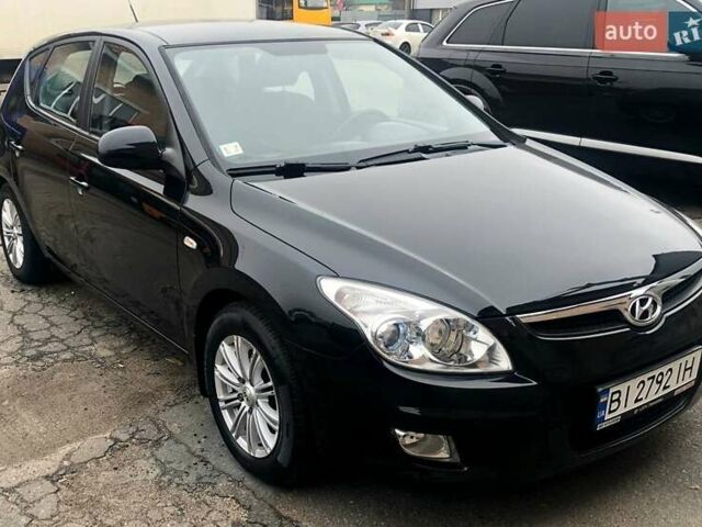 Черный Хендай i30, объемом двигателя 1.59 л и пробегом 150 тыс. км за 5950 $, фото 2 на Automoto.ua