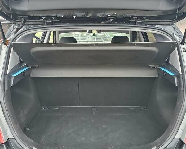 Чорний Хендай i30, об'ємом двигуна 1.6 л та пробігом 365 тис. км за 5000 $, фото 15 на Automoto.ua