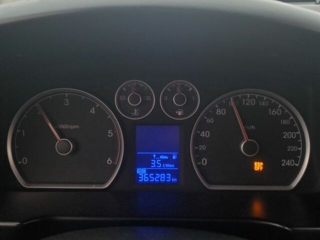 Чорний Хендай i30, об'ємом двигуна 1.6 л та пробігом 365 тис. км за 5000 $, фото 22 на Automoto.ua