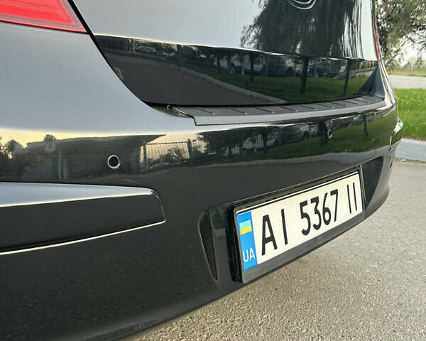 Чорний Хендай i30, об'ємом двигуна 1.6 л та пробігом 140 тис. км за 6700 $, фото 12 на Automoto.ua