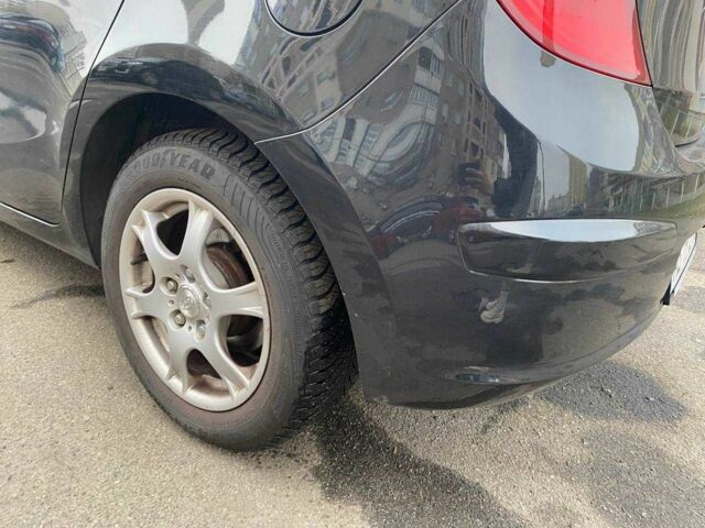 Черный Хендай i30, объемом двигателя 1.6 л и пробегом 223 тыс. км за 5600 $, фото 10 на Automoto.ua