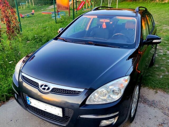 Чорний Хендай i30, об'ємом двигуна 1.6 л та пробігом 227 тис. км за 5500 $, фото 3 на Automoto.ua